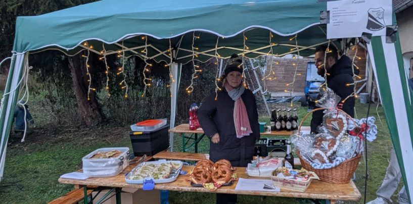Gemütlicher Adventsmarkt mit vielen schönen Begegnungen am Vereinsstand
